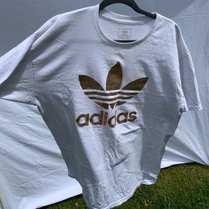 Adidas T-shirt